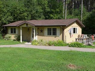7780 Evergreen Dr E, Waupaca, WI 54981
