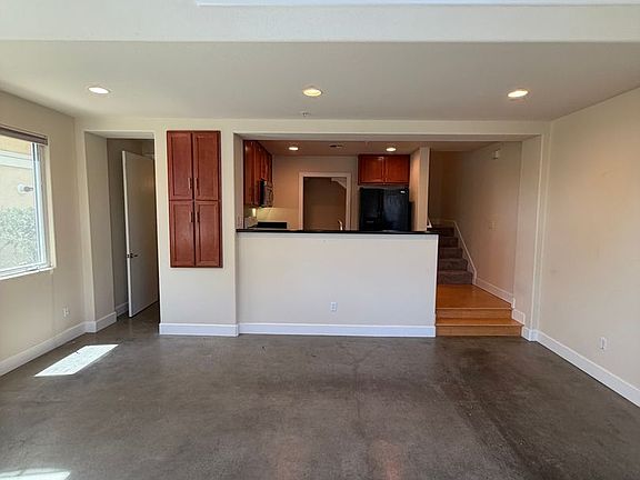 2nd image of 7034-7046 Santero Way