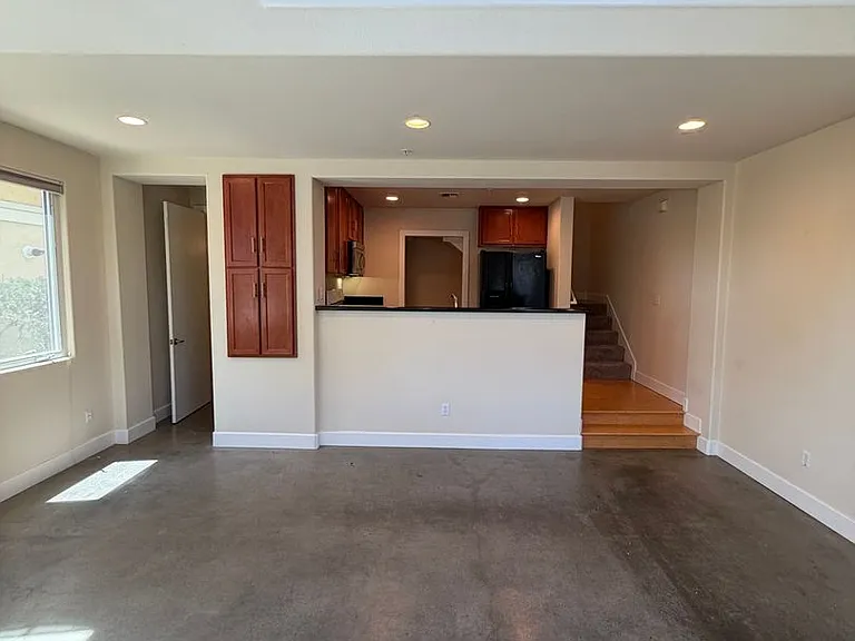 7034-7046 Santero Way Lofts — Photo 2