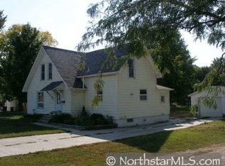 606 Prairie Ave SW, Faribault, MN 55021