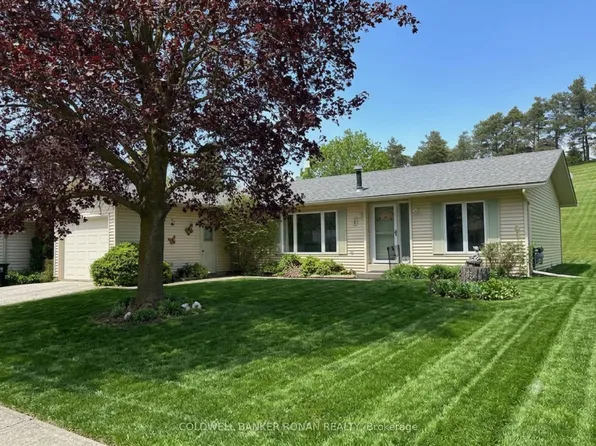 4 Tecumseth Pines Dr, New Tecumseth, ON L0G 1W0