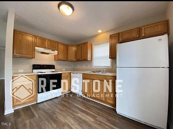 3rd image of 622-624 S Williamson Ave