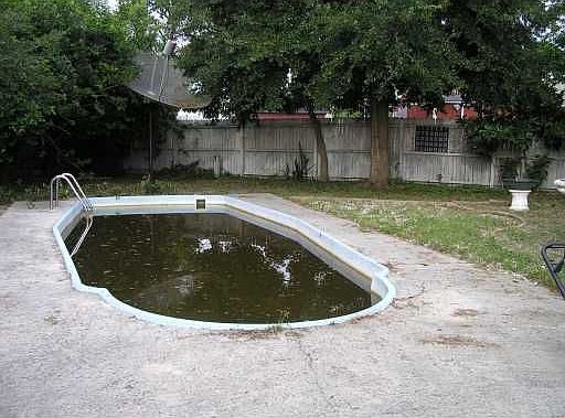 2nd image of 3900 Ely Dr