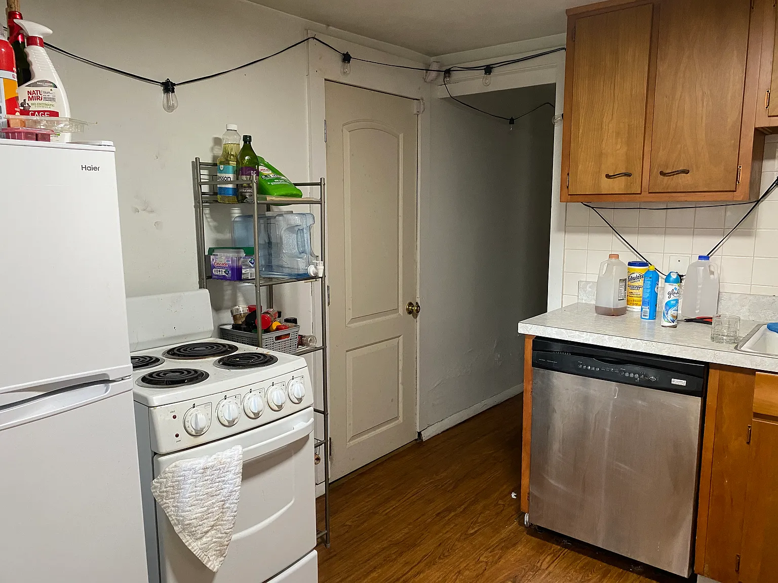 2 bed, 1000 sqft, $1,300 — Photo 3