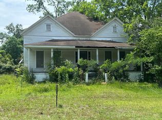 245 N Terrell St, Metter, GA 30439