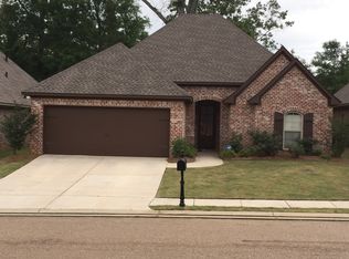 2037 Pebble Creek Dr, Brandon, MS 39042
