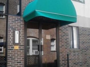 142 Van Zandt Ave APT 101, Newport, RI 02840