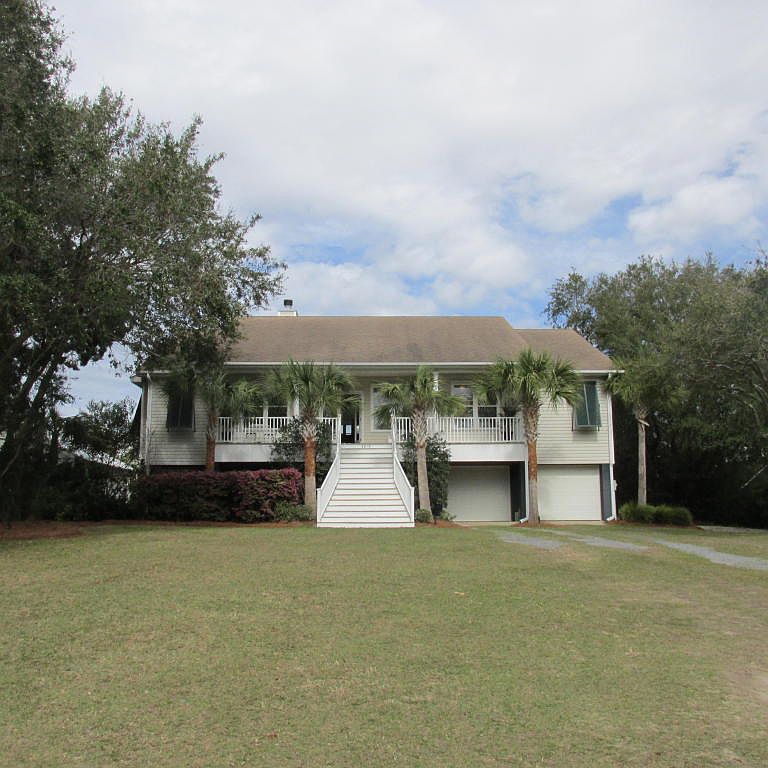 2618 Goldbug Ave, Sullivans Island, SC 29482 | Zillow