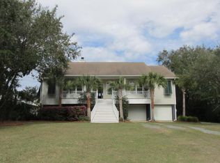 2618 Goldbug Ave, Sullivans Island, SC 29482