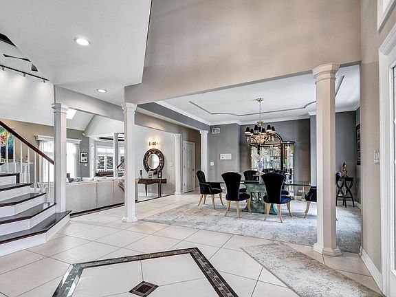 4th image of 14026 Persimmon Dr