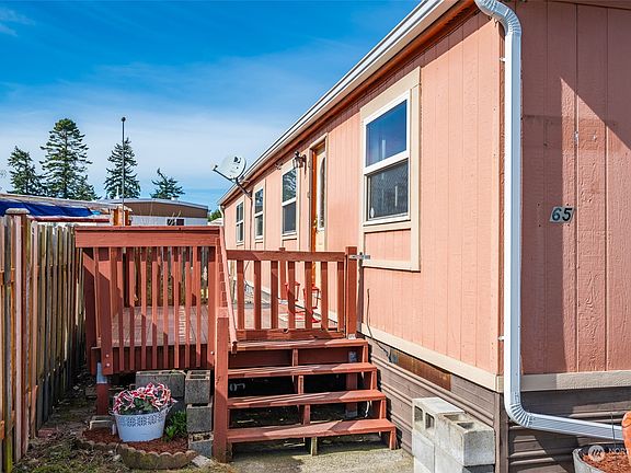 3rd image of 700 NW Crosby Avenue #65