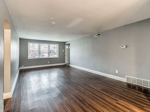 2nd image of 974 Warder Ave Floor 1