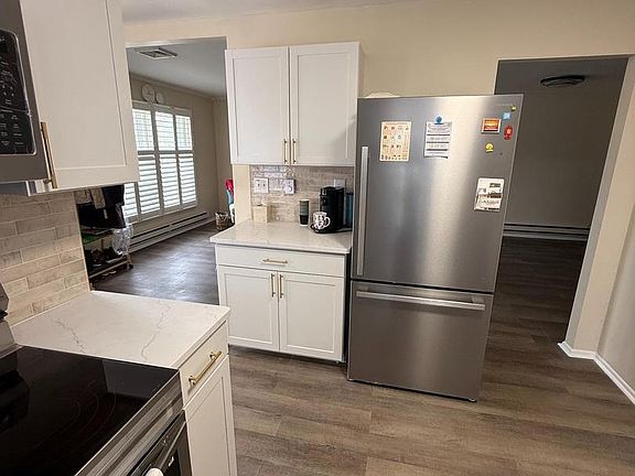 4th image of 43 Magnolia Rd