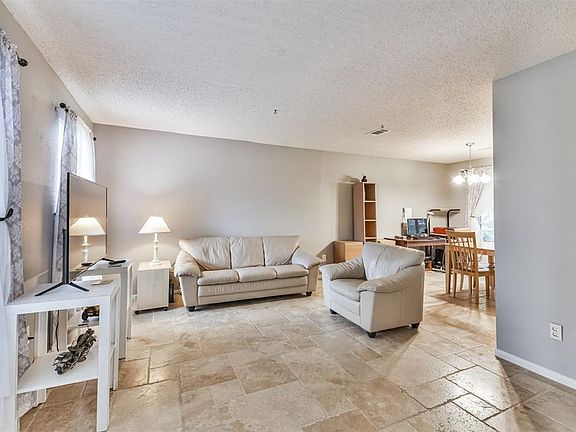 5th image of 11214 Willow Field Dr