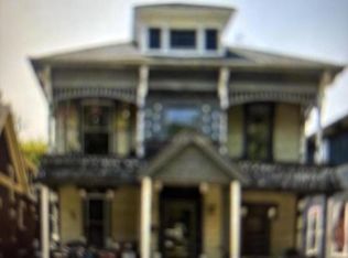 928 Park Ave, Racine, WI 53403