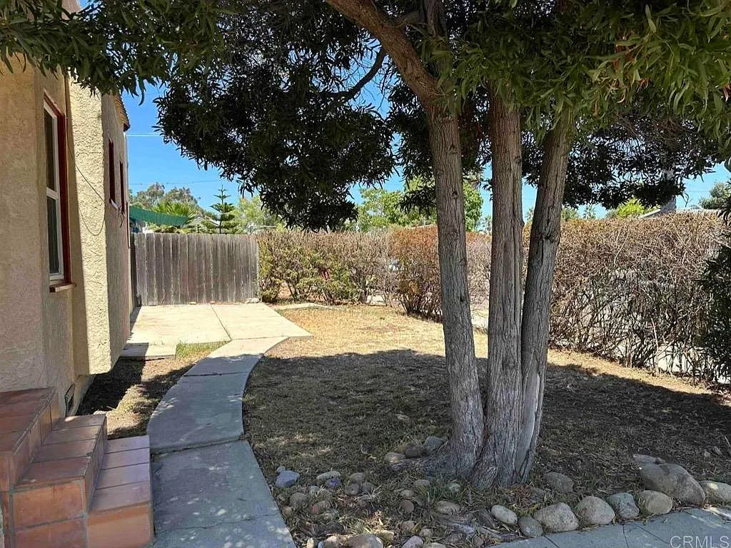 2 bed, 750 sqft, $2,800 — Photo 4