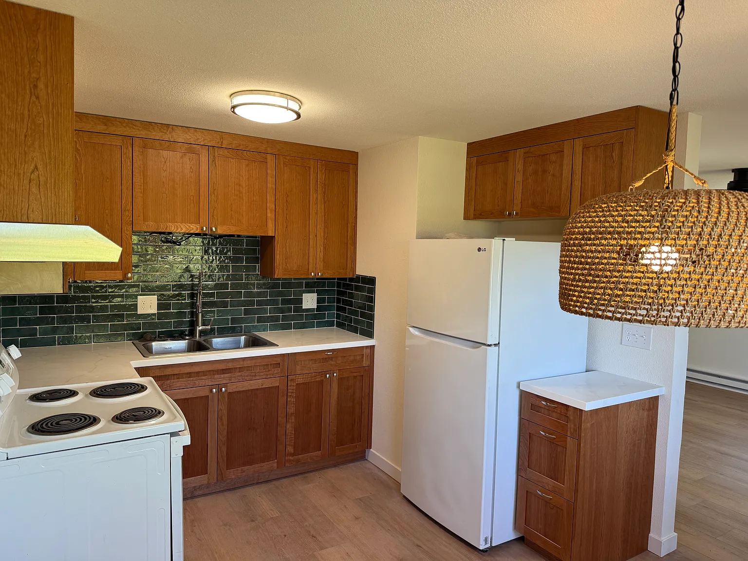 2 bed, 1152 sqft, $2,000 — Photo 4