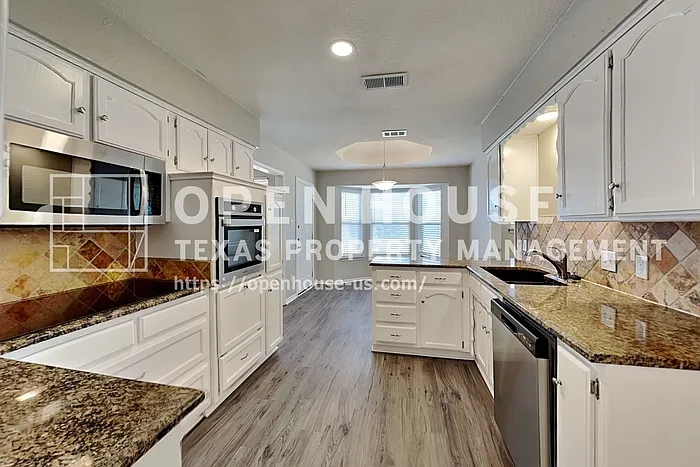 1114 Wilshire Dr — Photo 7