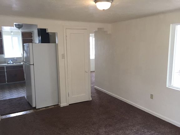 5th image of 125 N Water Ave APT 9