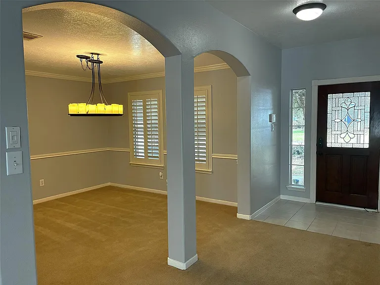 22410 Barrell Springs Ln — Photo 5