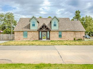 4401 N Central Rd, Bethany, OK 73008