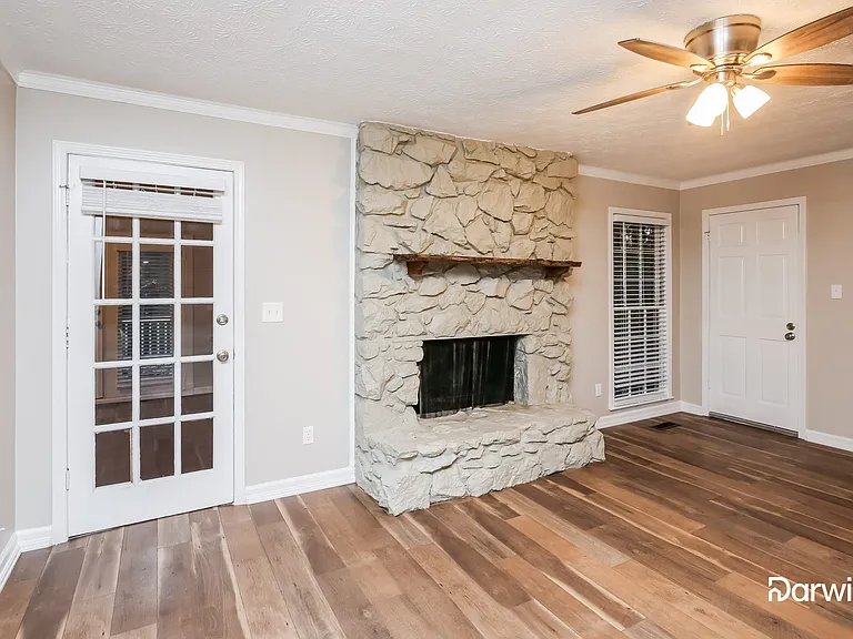 3901 Hanover Ct — Photo 5