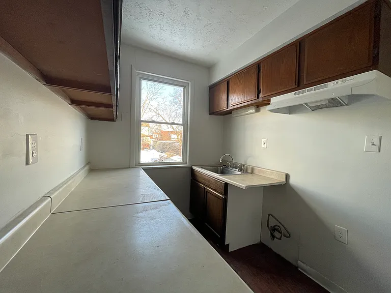 309 Kirk Ave #2 — Photo 6