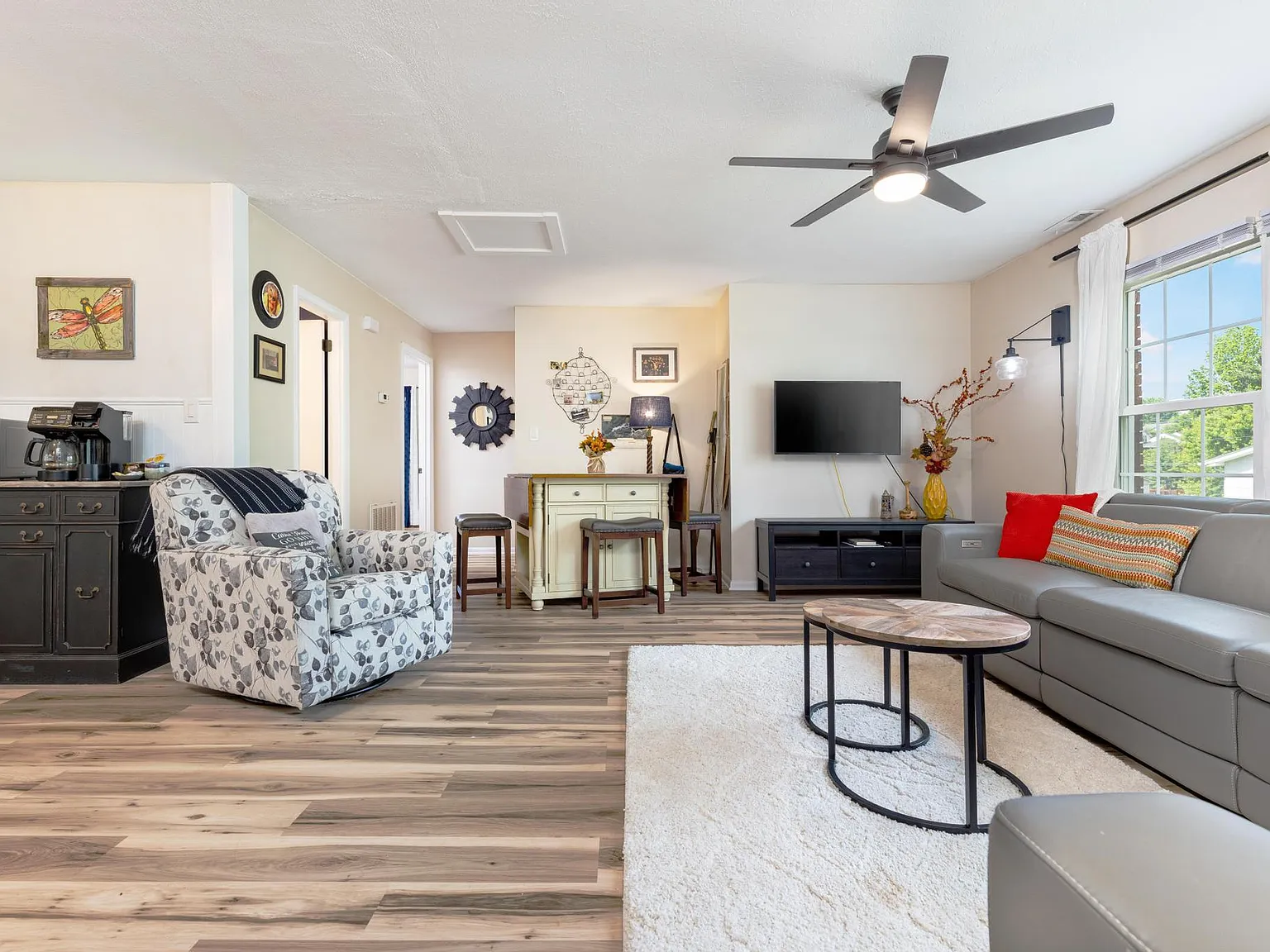 435 Beasley St — Photo 2