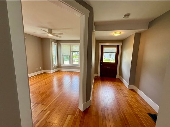 3rd image of 10-12 Stark St #1
