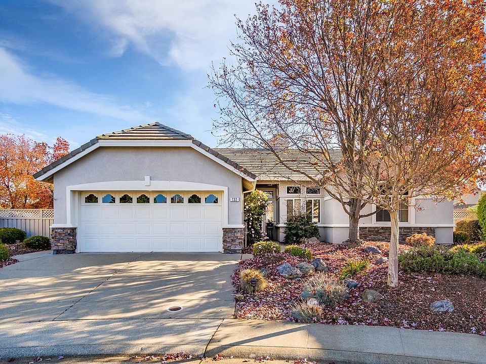 1st image of 132 Siggens Ct