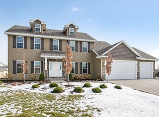 1627 Remington Ct, Neenah, WI 54956