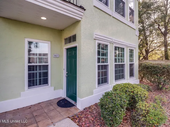 2252 Beach Dr APT 1102, Gulfport, MS 39507