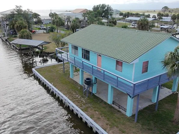 103 W 4th Ave, Horseshoe Beach, FL 32648