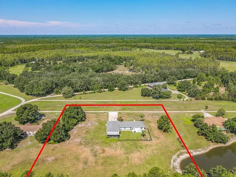 4400 Thermal Ln — Photo 3