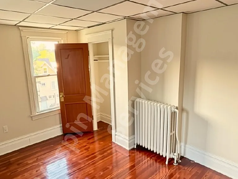 1734 W Norwegian St — Photo 13