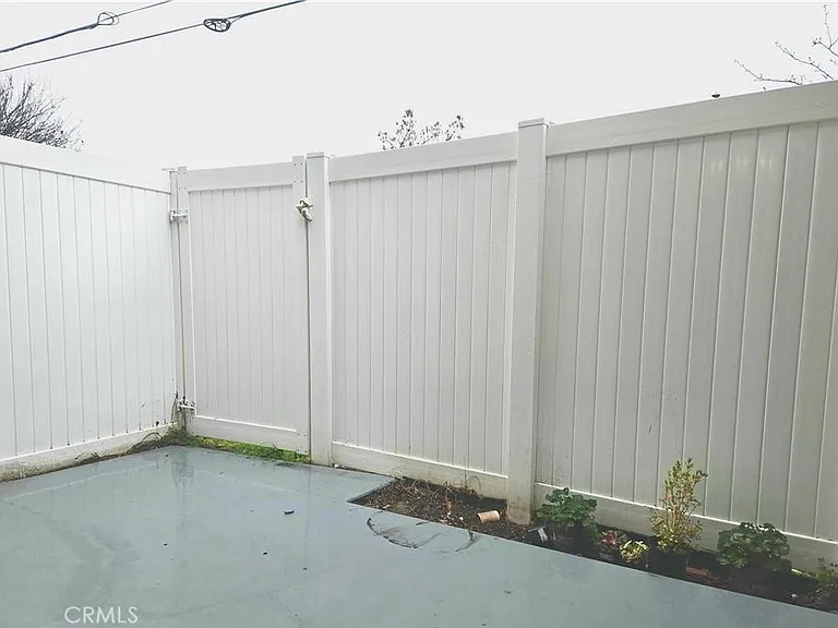 4002 Bryant Ct — Photo 7