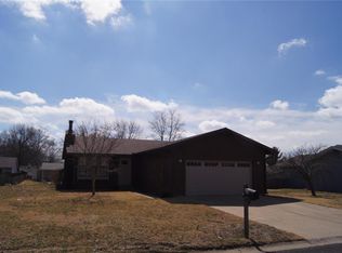 210 Red Bird St, Troy, IL 62294