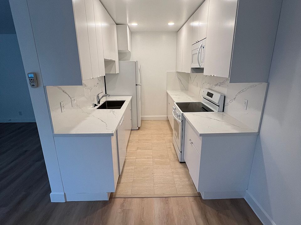 1st image of 11969 Kiowa Ave APT 16