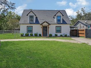 7323 Farnsworth St, Houston, TX 77022