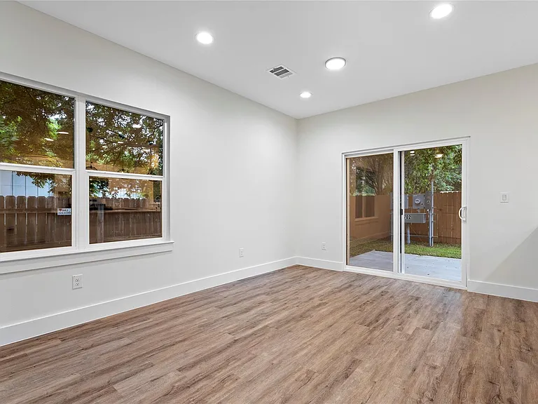 5702 Palo Blanco Ln #B — Photo 13