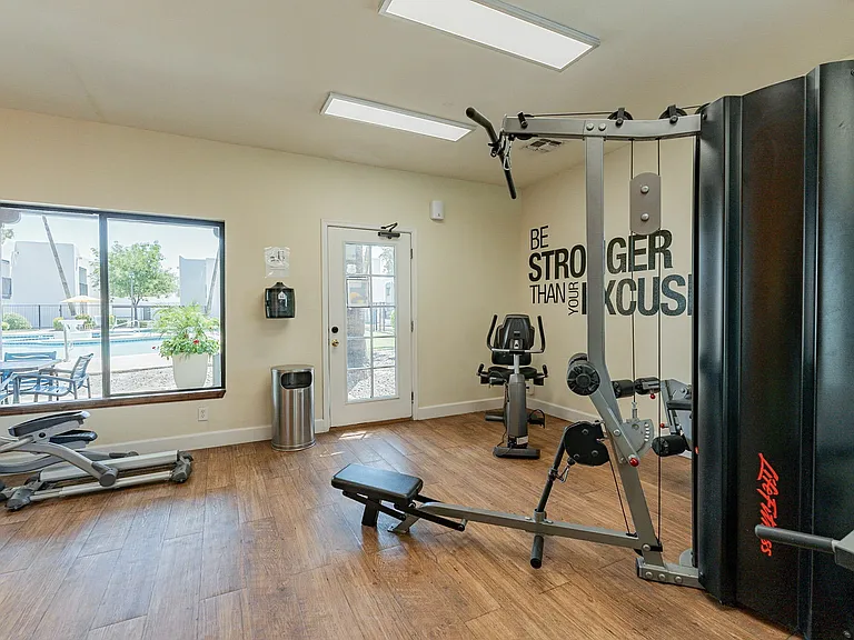 Club Valencia Luxury Apartments — Photo 24