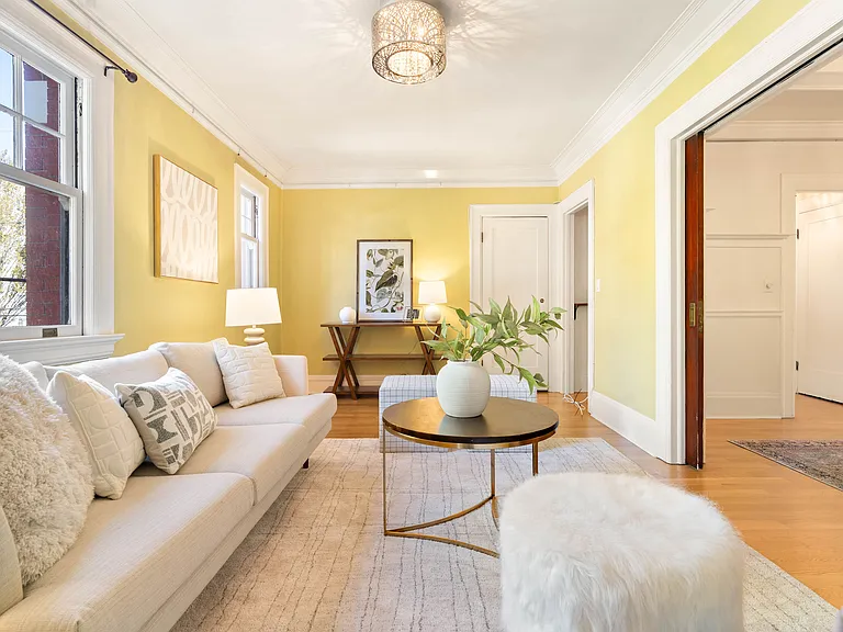 118 NW King Ave #21 — Photo 4