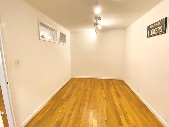 3rd image of 2805 Greenwich St #2805.5