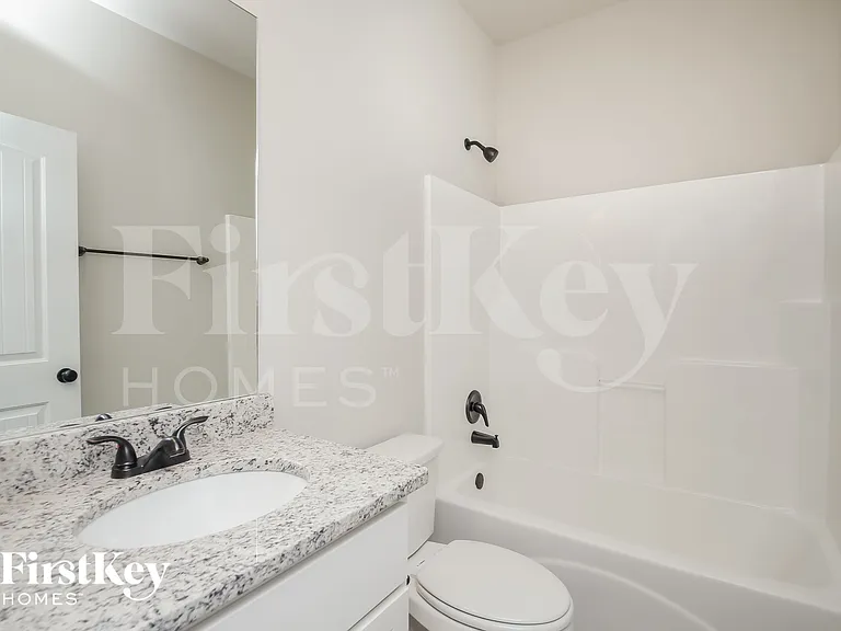 113 Cranbrooke Ln — Photo 13