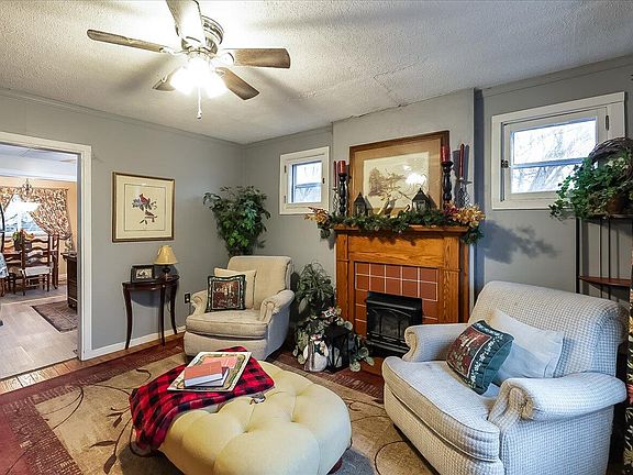 3rd image of 308 Virginia Ave