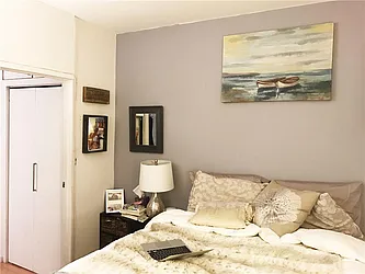 Rented by R New York