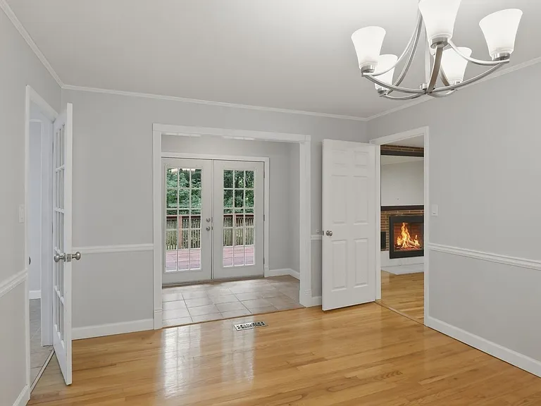 1306 Brockton Dr — Photo 5