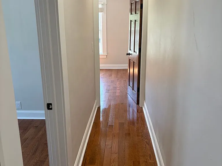 184 E Tompkins St — Photo 9