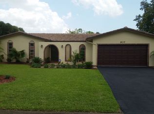 937 Ramblewood Dr, Coral Springs, FL 33071