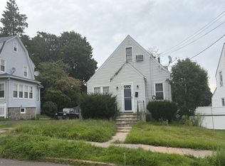 150 Judson Pl, Bridgeport, CT 06610